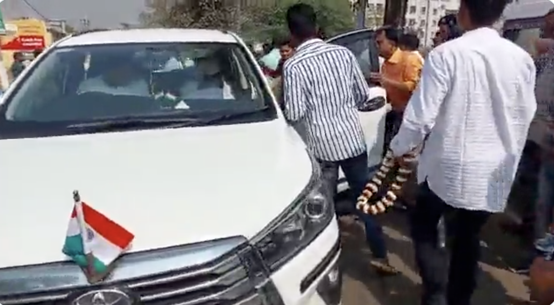 Odisha Health Minister Naba Das shot at in Jharsuguda, critical