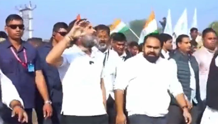 Rahul Gandhi’s bizarre analogy on pilots and planes leaves netizens amused, here is how it was an assault on our sensibilities