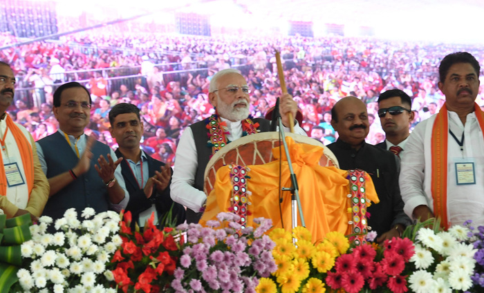 PM Modi starts distribution of title deeds or ‘Hakku Patra’ to over 52,000 members of the Lambani nomadic community in Karnataka