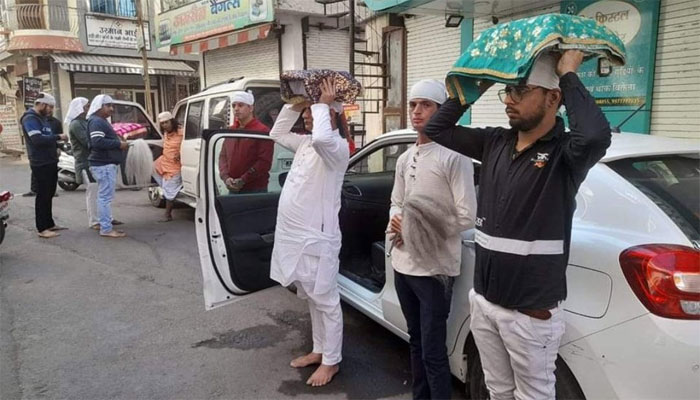 Sindhi community in Indore submits Shri Guru Granth Sahib from temples to a Gurudwara as demanded by Nihang Sikhs – All you need to know