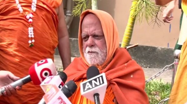 Puri Shankaracharya Swami Nischalananda Saraswati says ‘ancestors of Prophet Muhammad, Jesus were Sanatani Hindus’: Reports