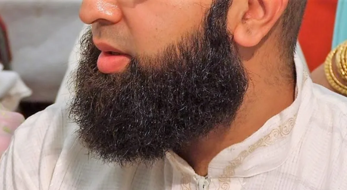 Darul Uloom Deoband issues fatwa warning students from shaving beard, says students without beard would be ostracized