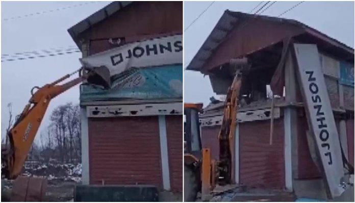 J&K Police rolls bulldozer over Hurriyat leader Qazi Yasir's illegal encroachment, reclaims government land