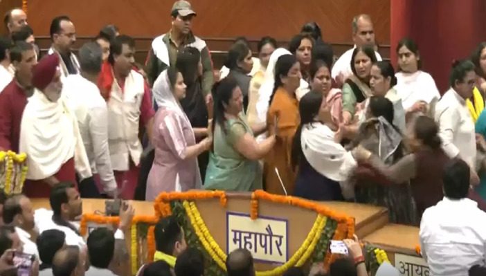 Watch: BJP and AAP councillors clash over the election of Standing Committee members