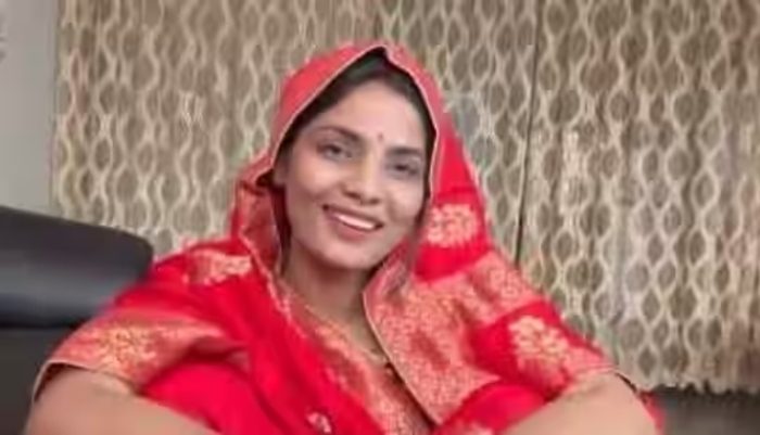 Bhojpuri singer Neha Singh Rathore served legal notice for her song ‘UP Mein Ka Ba’: Details