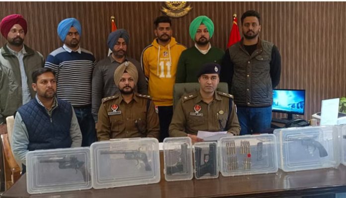 Details about the seized firearms were disclosed by Harish Damya, the SSP for Khanna. According to police, the suspect bought the firearms with the purpose to assassinate an opposition leader from Khanna.