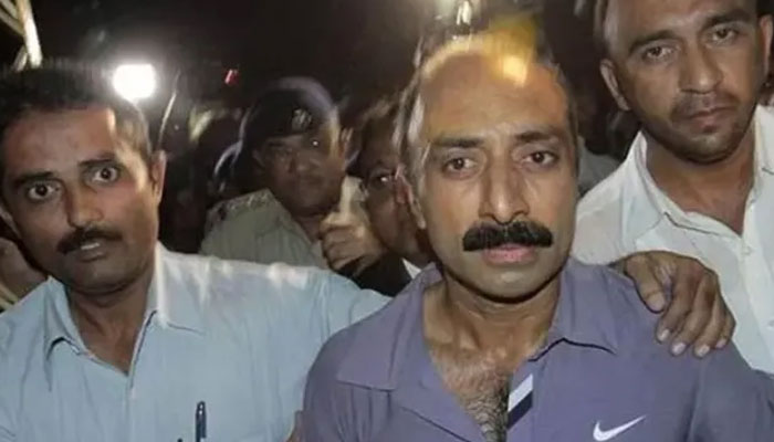 ‘Frivolous appeal’ – SC imposes Rs 10,000 cost on Sanjiv Bhatt for challenging Gujarat HC order to finish trial quickly in a 22-year-old case