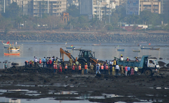 Mumbai: BMC deploys bulldozer to demolish illegal construction around Mazar at Mahim coast
