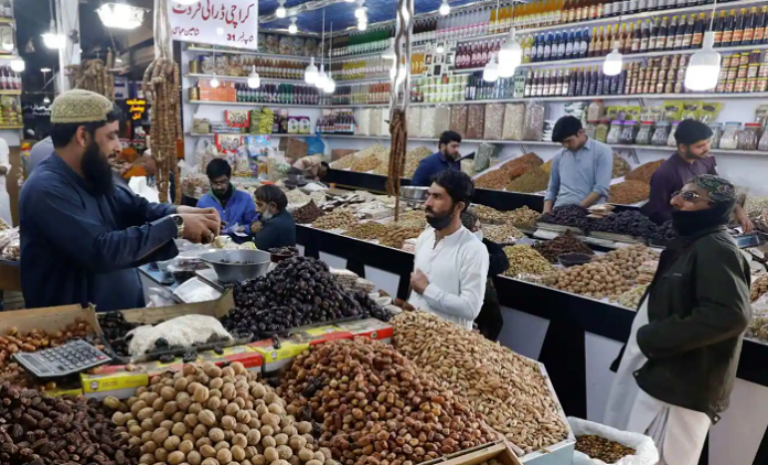 Pakistanis struggle to purchase food as Ramzan nears, several others shut food businesses as product prices inflate