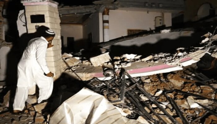 Powerful earthquake jolts Pakistan and Afghanistan leaving 13 dead and several injured, tremors felt also in North India