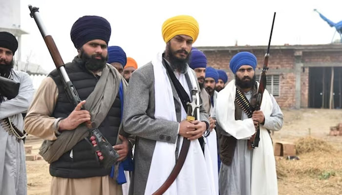 Amritpal dumped his phone, escaped in his Merc SUV, report reveals how Singh evaded arrest