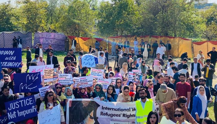 ‘Azadi’ and ‘Kashmir’ slogans raised amid ‘Aurat March’ in Pakistan
