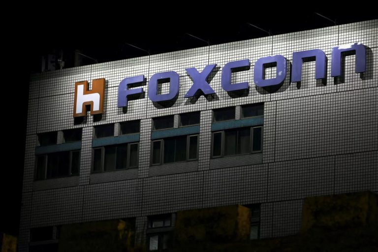 Foxconn announces investment in Karnataka, expected to generate over 1 lakh jobs