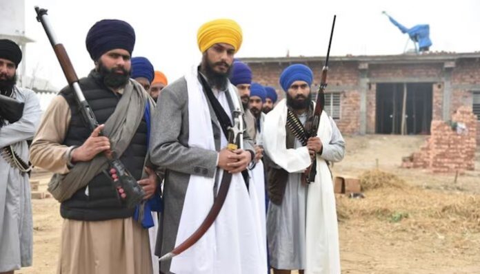 Amritpal Singh with his adherents.