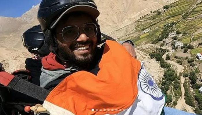 Indian Mountaineer Anurag Maloo rescued 3 days after falling off Mount Annapurna camp in Nepal, taken to hospital in critical condition