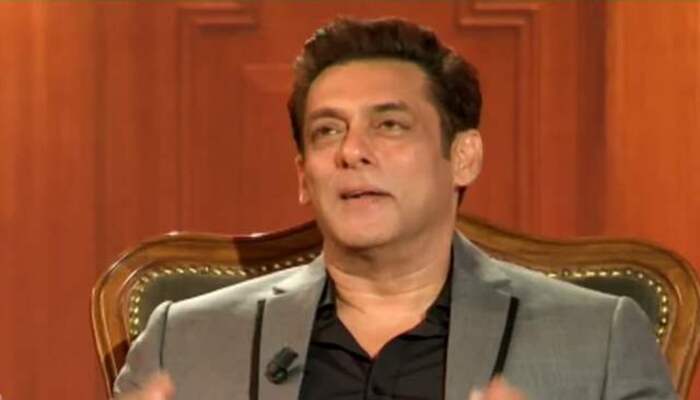 ‘Auraton ki bodies jitni dhaki huyi hongi, utni better hai’: Salman Khan defends ‘no low neckline’ rule in his movie sets