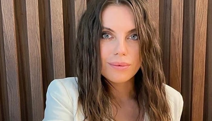 Russia: 14-year-old girl hires other teenagers to kill mother after she was banned from meeting her boyfriend: Report