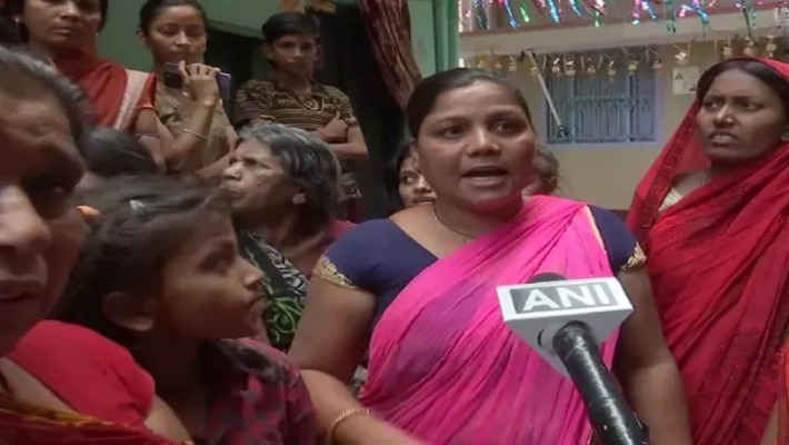 Bihar Violence: Hindu women accuse police of entering their homes forcefully, union minister Giriraj Singh says Nitish Kumar is CM of Muslims only