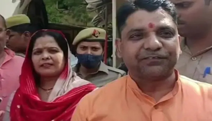 Vedic Sanatan Sangh head Jitendra Singh Visen attacked in Delhi