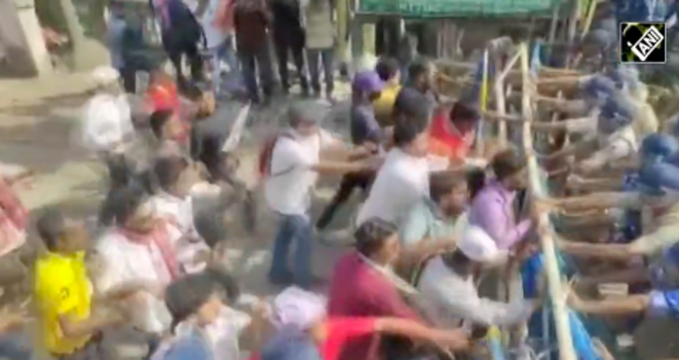 West Bengal: Communist student groups clash with police, 12 including 5 policemen injured in Barasat