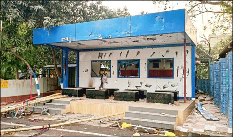Uttar Dinajpur rape & murder case: Angry locals hold cops hostage over mishandling of victim’s body, Mamata Banerjee alleges BJP brought Biharis to attack police