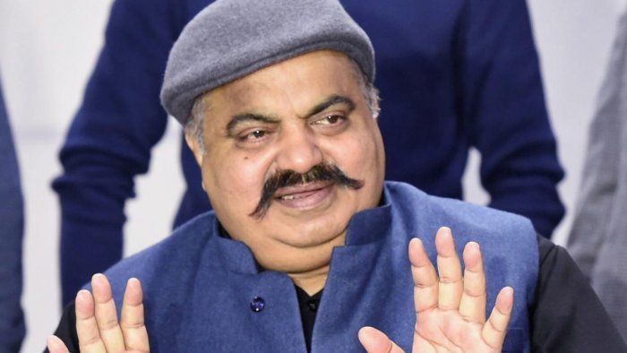 Centre mulls SOPs for safety, security of journalists after Atiq, Ashraf shot dead in Prayagraj