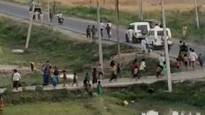 Bihar excise team goes on a raid to find liquor, gets beaten up by villagers