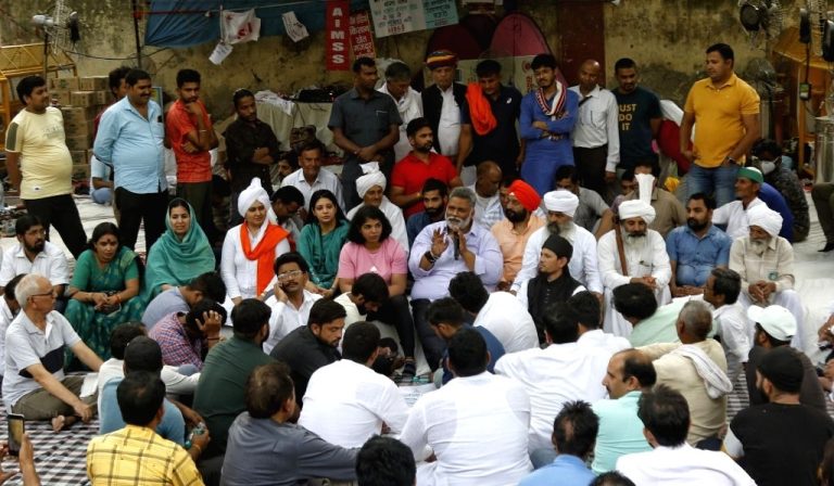 ‘Modi Teri Kabar Khudegi’ slogans raised at wrestlers’ protests at Jantar Mantar after Pappu Yadav used the protests to target Yogi Adityanath