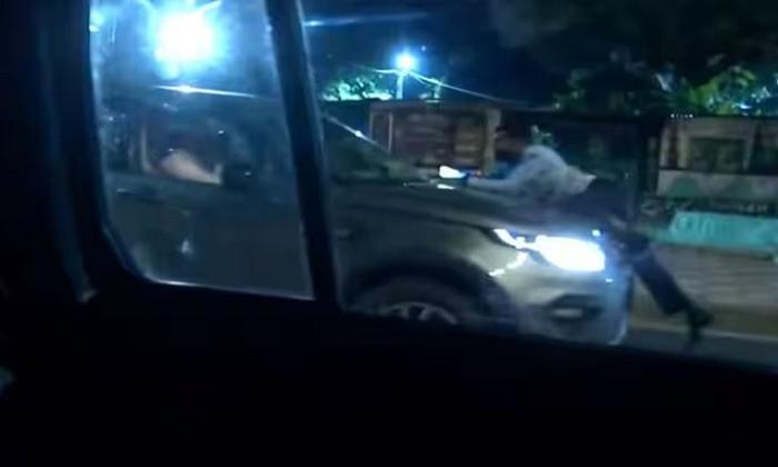 Delhi motorist drags a man for 2 KMs on his SUV’s bonnet after an argument