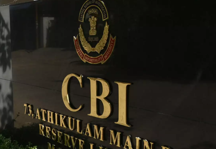 Delhi: Espionage case registered against freelance journalist Vivek Raghuvanshi by CBI