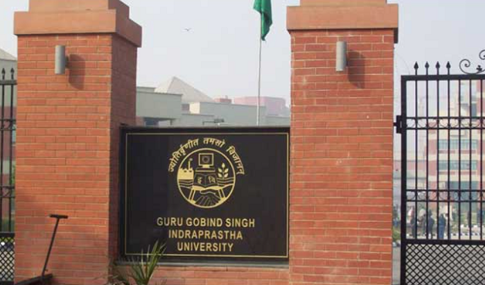 Delhi-based University’s assistant professor impersonates Lieutenant General to get undue favors, arrested