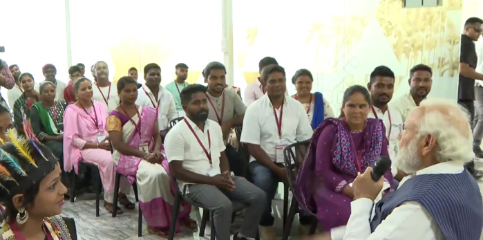 Members of Hakki Pikki tribe evacuated from Sudan meet PM Modi, thank him for the proactive steps taken by the government