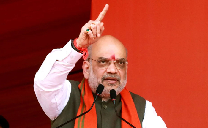 Home Minister Amit Shah cancels Karnataka election campaign to monitor the situation in Manipur
