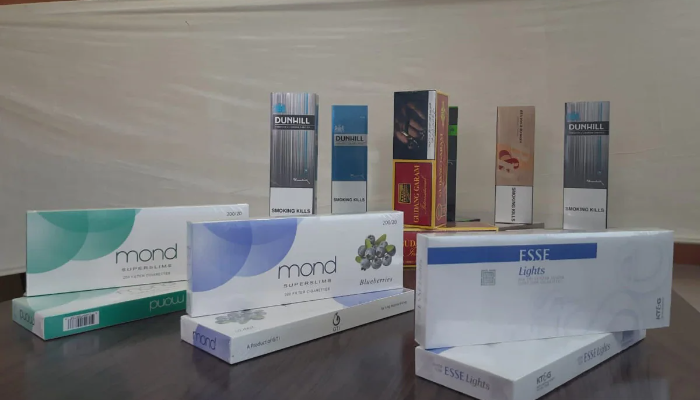 Maharashtra: Foreign cigarettes worth 24 crores seized by Revenue Intelligence in Mumbai, 5 individuals arrested