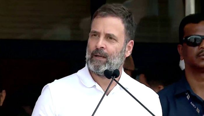 Our poll promises will become law in the next 1-2 hours: Rahul Gandhi during swearing-in ceremony of the new Congress govt in Karnataka