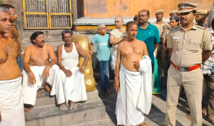 Chidambaram Temple Row: Kanakasabhai Mandapam climbing permit govt order directed to devotees challenged in Madras High Court