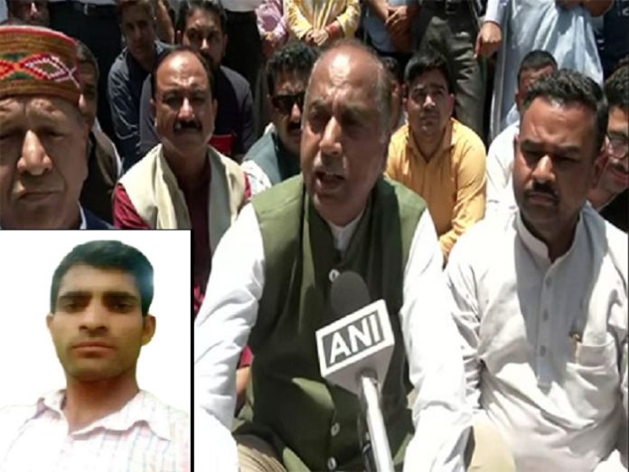 BJP stage protest in Himachal to demand Justice for Manohar