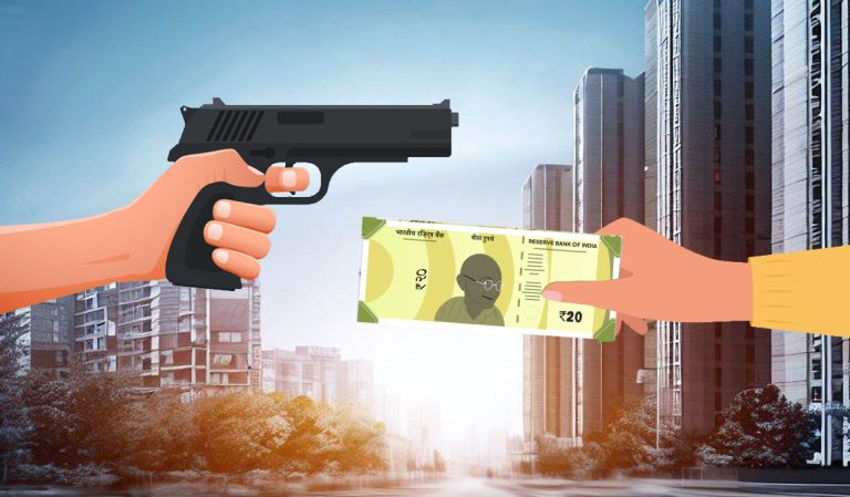 Delhi: Two drunk robbers try to rob a couple, gives them ₹100 instead after finding they had only ₹20 and fake jewellery, arrested