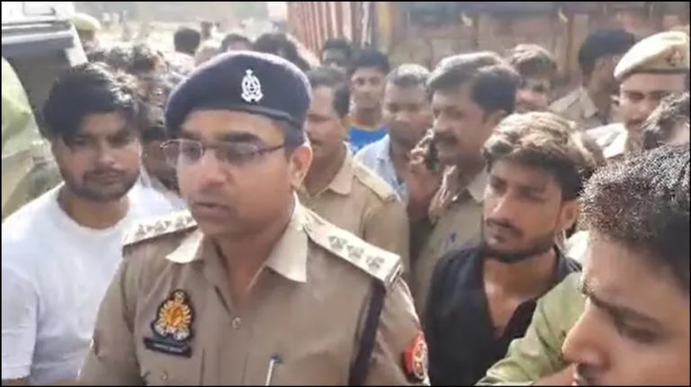 Uttar Pradesh: Driver Amzad rams his speeding car into Rajesh Dubey and crushes him to death after latter stops him from abusing PM Modi and CM Yogi