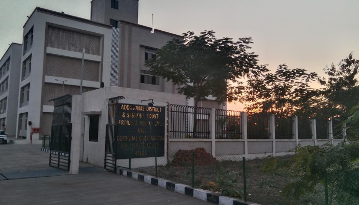 Hindus persecuted due to fear of pseudo seculars, prosecutors scared of specific community NGOs: What Gujarat court said while acquitting 35 in 2002 riots case