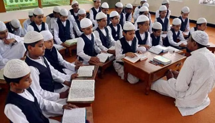 Uttar Pradesh: Sultan Ahmed threatens Vijay Pratap Yadav after he goes to inspect a madarsa in Siddharthnagar, FIR filed