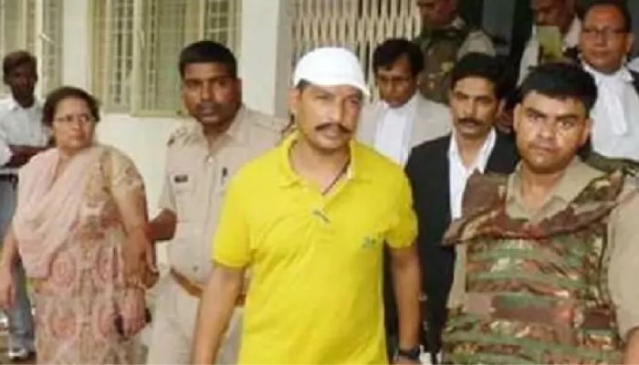 Mukhtar Ansari’s close aide and gangster Sanjeev Maheshwari shot dead in the Lucknow court, assailant dressed as lawyer nabbed
