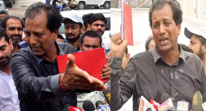 Sacked Rajasthan Minister flaunts 'Red Diary' against CM Ashok Gehlot, says 'it contains secrets, not scared to go to jail'