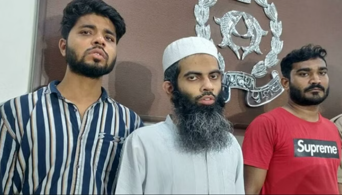 The three culprits arrested by the police.