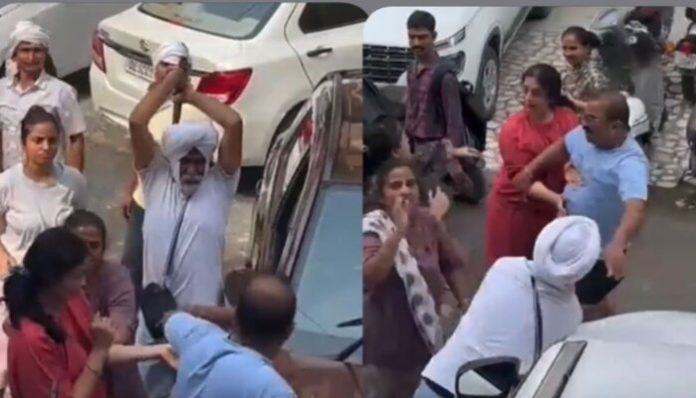 The elderly man assaulted the one in blue t-shirt.