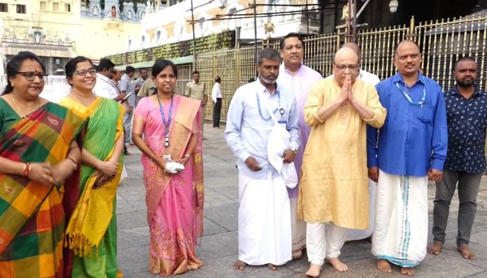 ISRO scientists visit Tirupati Venkatachalapathi temple ahead of Chandrayaan-3 launch with its miniature model, perform puja and pray for a successful mission