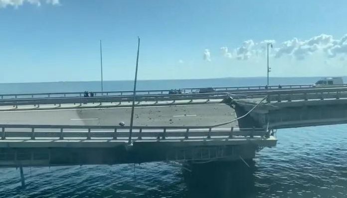 Two dead after bridge connecting Russia to Crimean Peninsula attacked, Ukrainian hand suspected