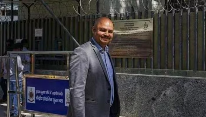 Delhi Vigilance Department asks PWD to cancel ‘illegal’ allocation of Type-VI bungalow to Delhi CM’s aide: Details