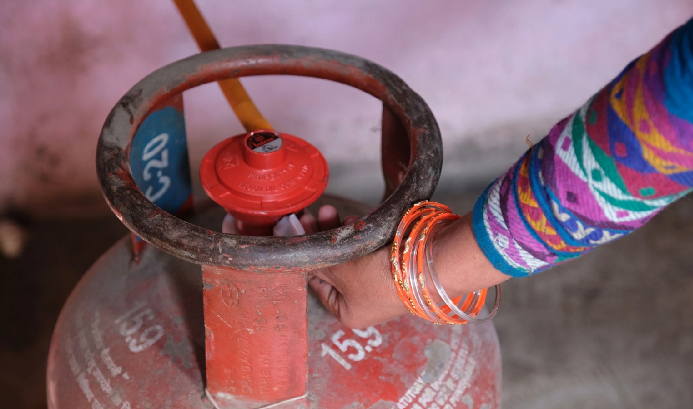 ‘Onam and Rakhi gift’: Centre announces Rs 200 subsidy on LPG gas cylinder, offers 75 lakh women free gas connections under Ujjwala program