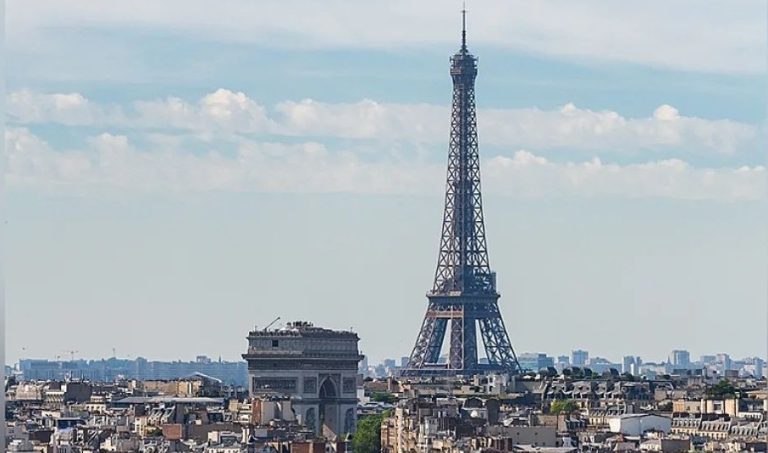 Paris: Eiffel Tower evacuated following a bomb threat, search operations on